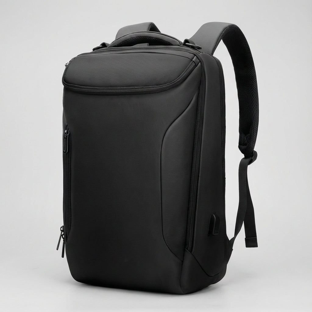 Zwarte duurzame waterdichte zakelijke rugzak van CarrySure, geschikt voor 17 inch laptop, heren en dames.