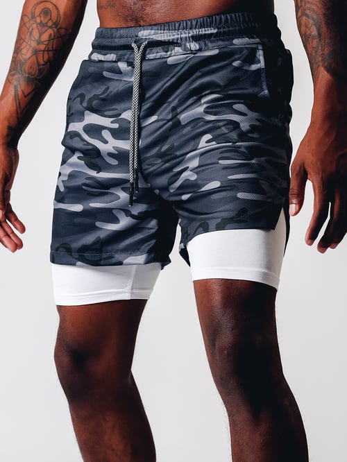 Heren 2-in-1 sportshort, ideaal voor training en fitness. Comfortabel, vochtafvoerend materiaal.