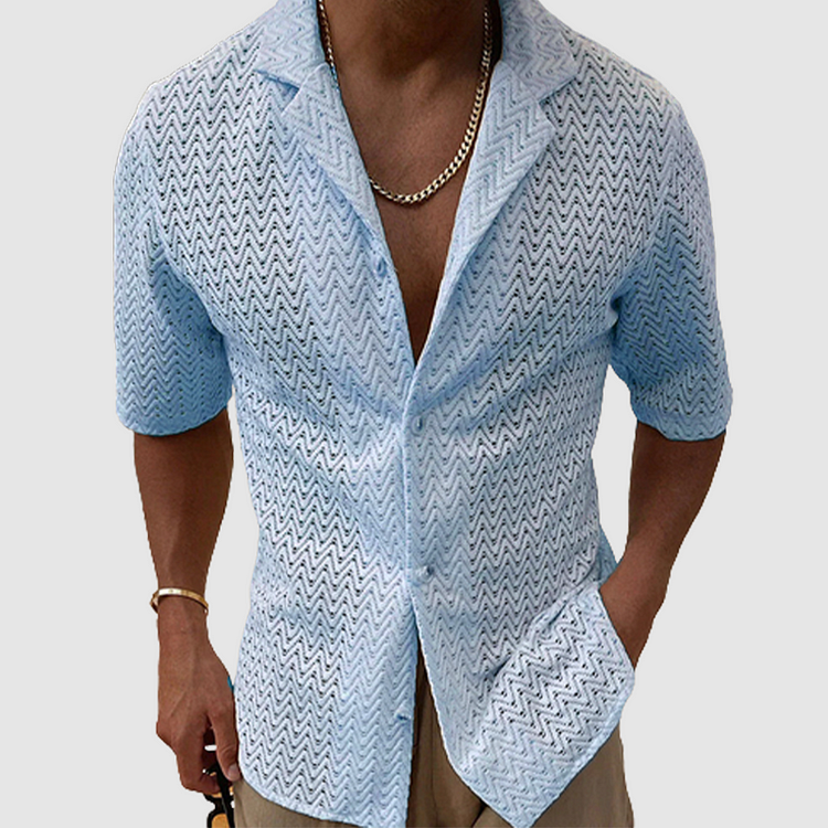 Heren ademend zomer overhemd met korte mouwen, ideaal voor warme dagen en casual herenmode.