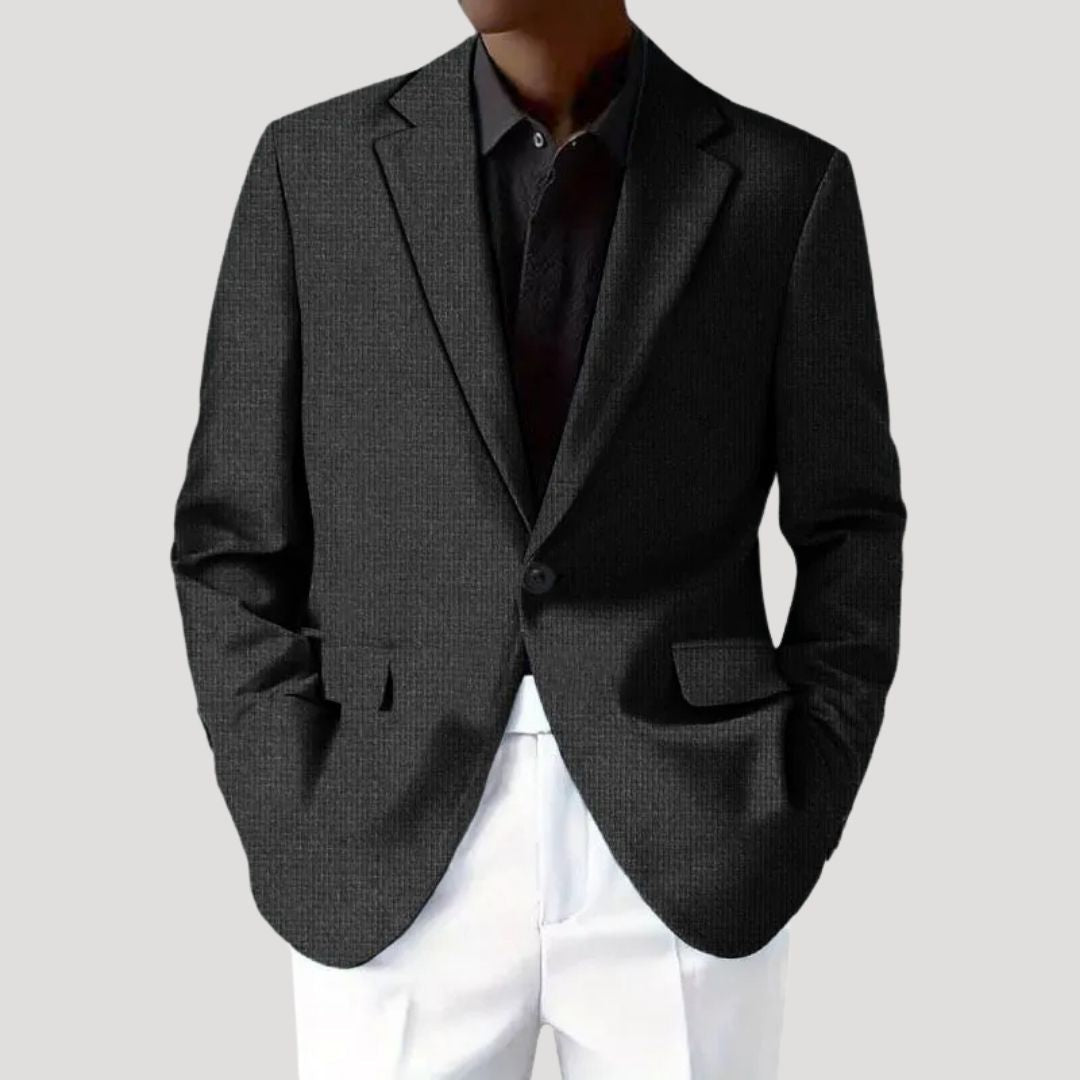 Comfortabele heren blazer met getailleerde pasvorm, perfect voor een tijdloze zakelijke stijl.