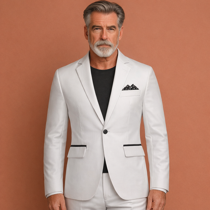 Heren blazer met reverskraag en functionele klepzakken. Stijlvolle en veelzijdige herenjas.