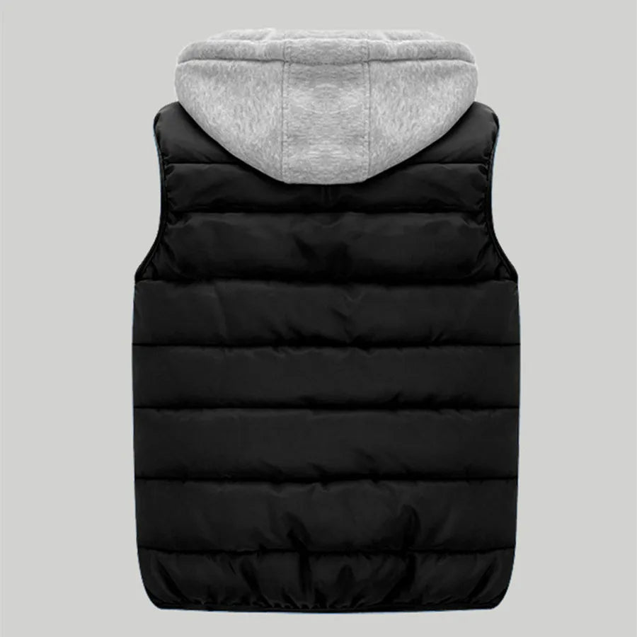 Warme en casual heren bodywarmer met capuchon en rits, ideaal voor buiten in de lente of herfst.
