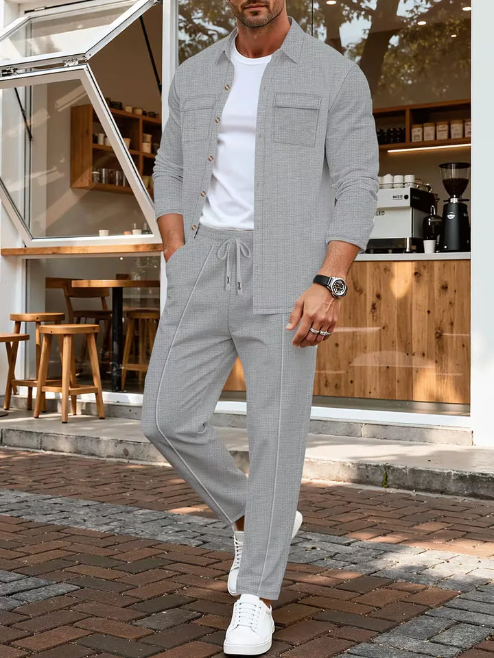 Comfortabel en stijlvol heren bomberjack, regular fit, met knoopsluiting en borstzakken.