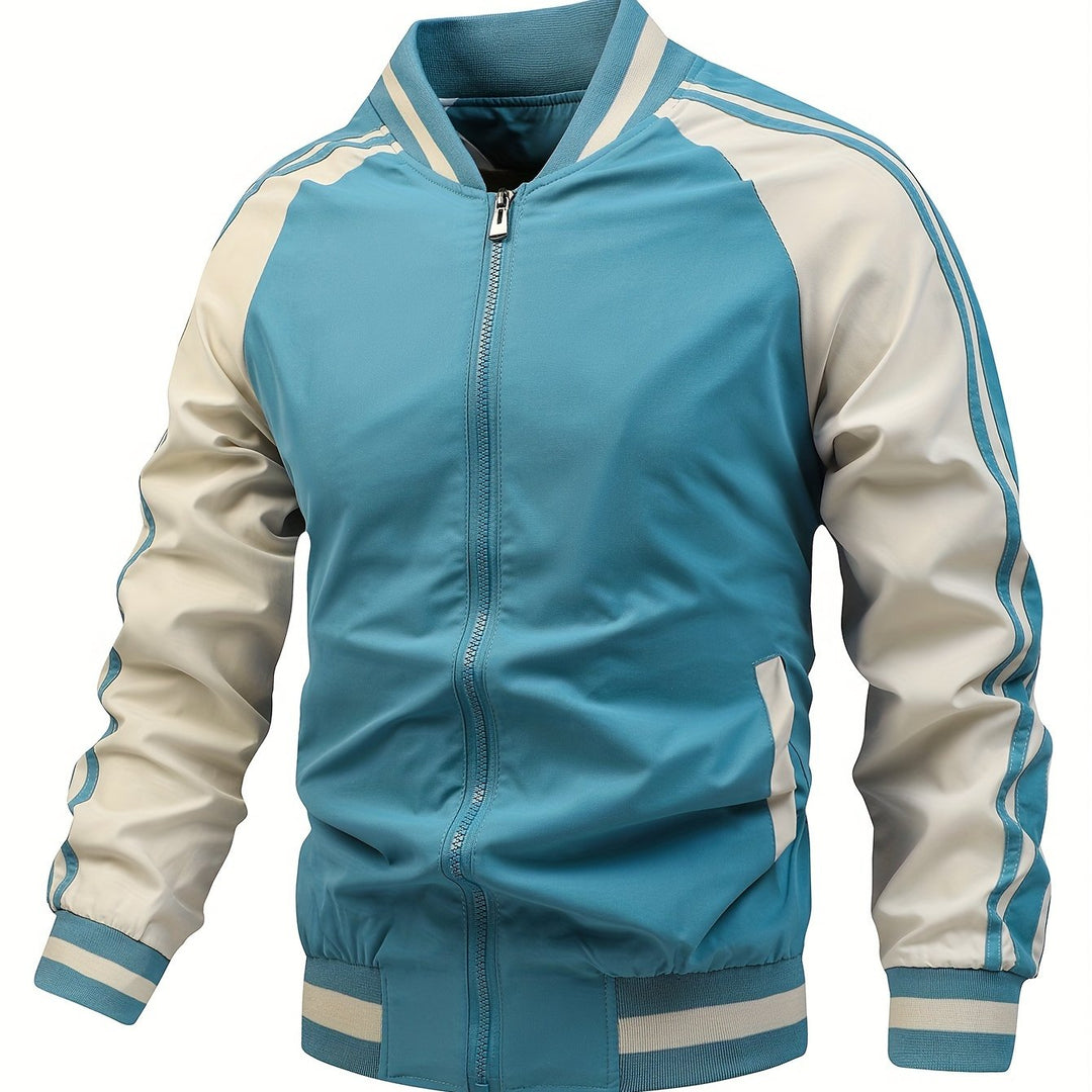Modern heren bomberjack met casual uitstraling, subtiele strepen en soepele ritssluiting.