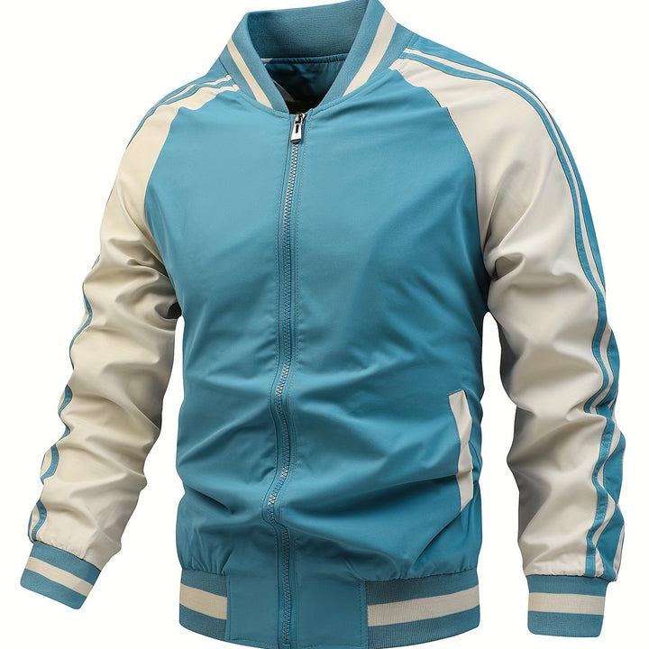 Modern heren bomberjack met casual uitstraling, subtiele strepen en soepele ritssluiting.