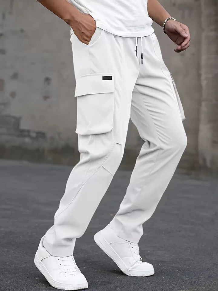 Casual heren cargobroek, rechte pijp, elastische taille, comfortabel en functioneel.