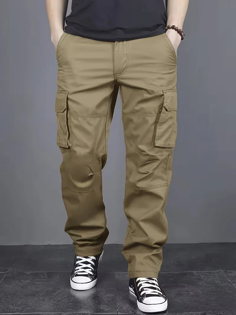 Trendy heren cargo pantalon, comfortabel en praktisch met ruime zakken, ideaal voor elk seizoen.