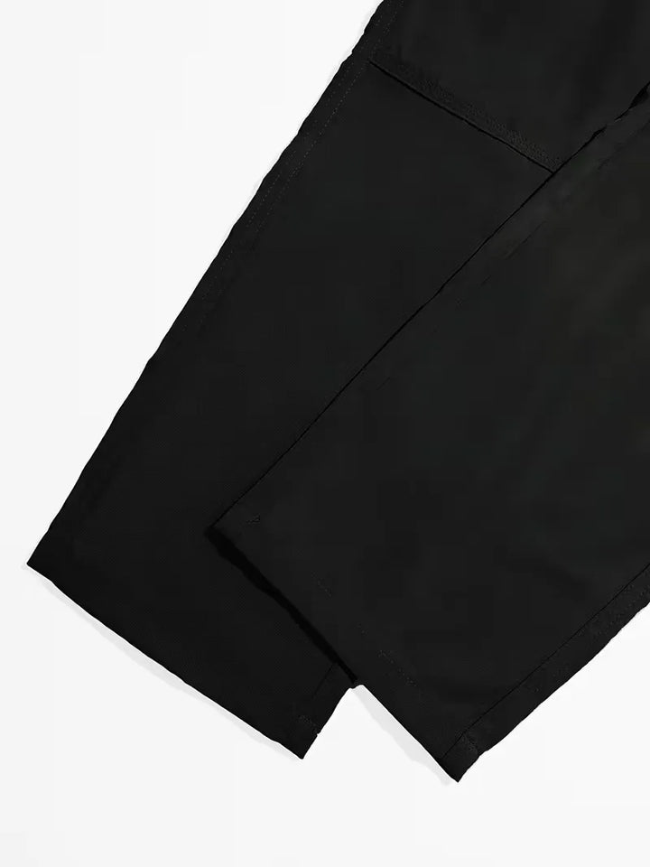 Heren cargobroek voor outdoor activiteiten, met ruime flapzakken en een comfortabele pasvorm.