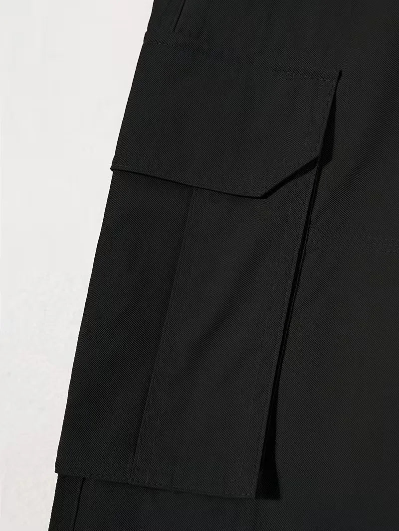 Trendy streetwear heren cargobroek met praktische flapzakken en verstelbaar trekkoord, comfortabel.