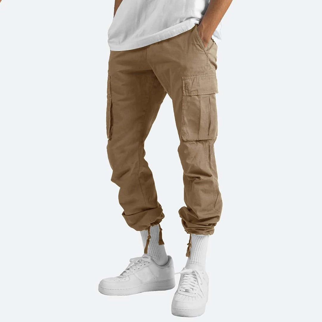 Groene heren cargobroek, casual en comfortabel met een elastische tailleband.