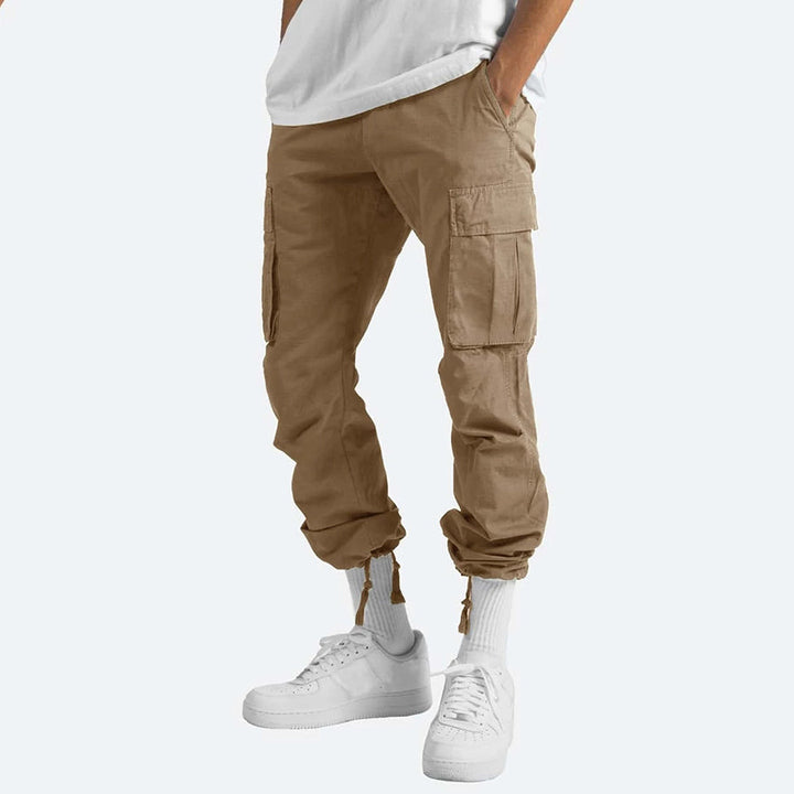 Groene heren cargobroek, casual en comfortabel met een elastische tailleband.