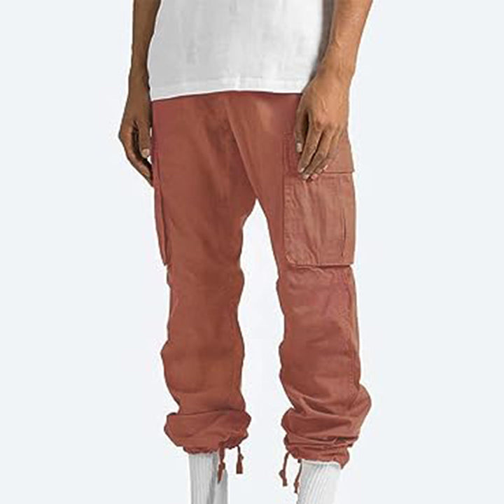 Comfortabele herenbroek, cargo stijl, trekkoord in de taille voor een perfecte pasvorm.