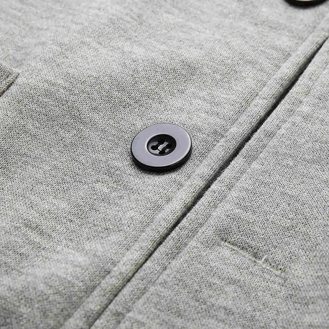Vooraanzicht van een stijlvolle heren blazer met knoopsluiting en revers. Zakelijk en casual.