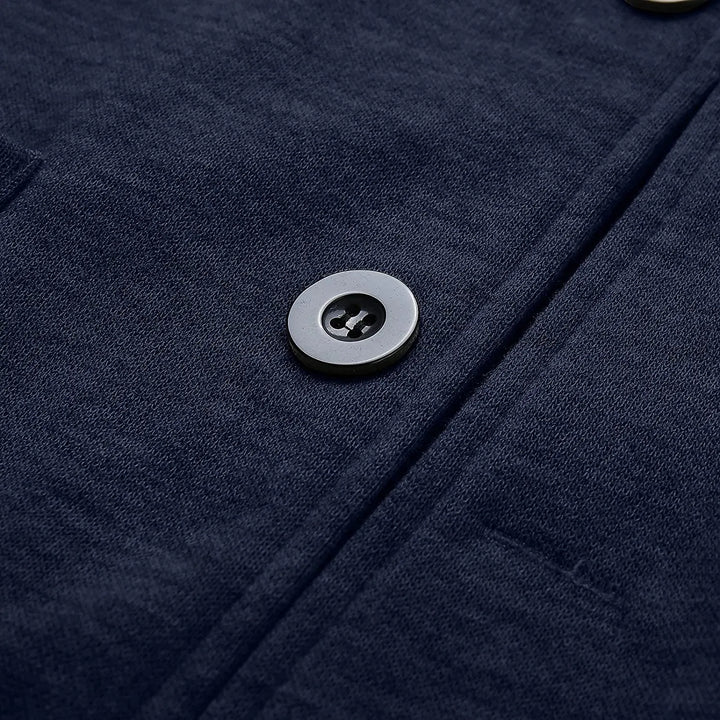Elegantie ontmoet comfort: deze casual heren blazer tilt je outfit naar een hoger niveau. Stijlvol.