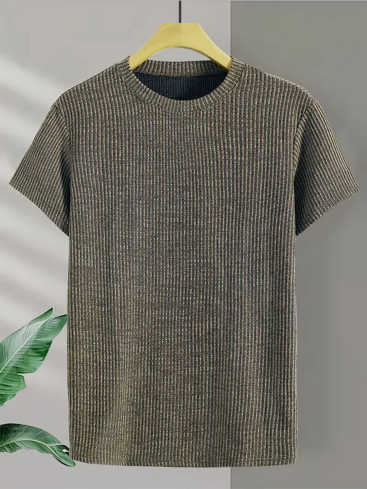 Modieus heren T-shirt, jacquard textuur, ronde hals. Korte mouwen voor een veelzijdige, casual stijl.