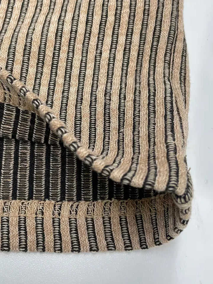 Dagelijks heren T-shirt, jacquard, korte mouwen. Ronde hals voor een comfortabele en modieuze look.