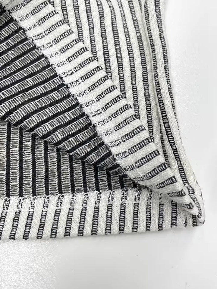 Heren jacquard T-shirt, korte mouwen, ronde hals. Comfortabel en veelzijdig voor lente- en zomeroutfits.