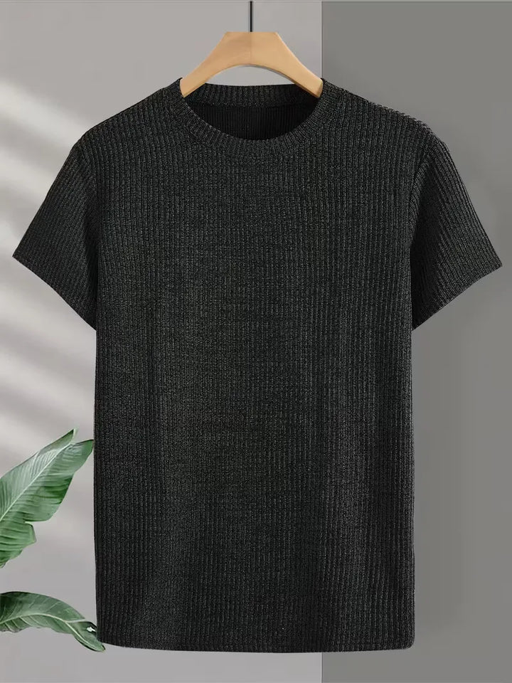 Veelzijdig heren T-shirt, jacquard patroon, ronde hals, korte mouwen. Perfecte regular fit zomerkleding.