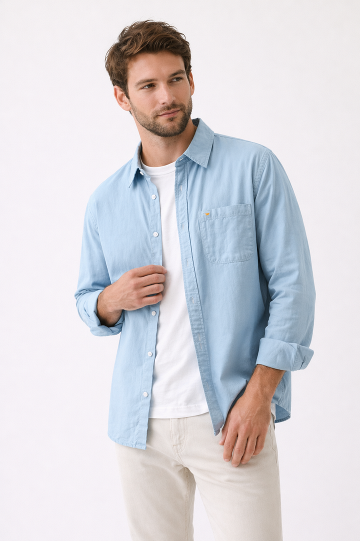 Comfortabel losvallend heren overhemd met lange mouwen, veelzijdig voor zomerkleding en herenmode.