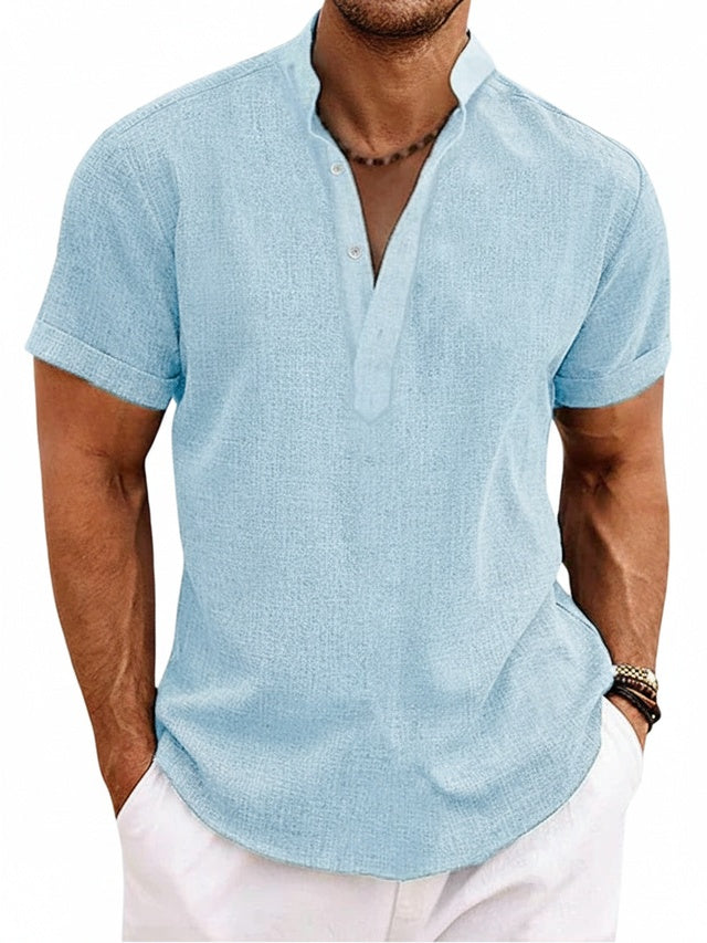 Heren casual shirt met korte mouw, stijlvolle V-hals en opstaande kraag voor zomerse comfort.