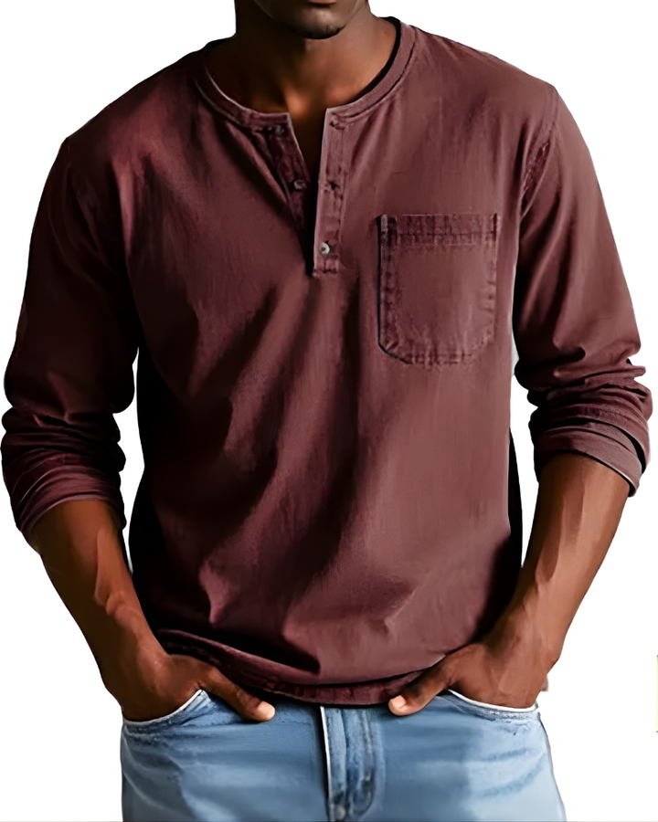 Casual longsleeve heren denim shirt, voorzien van een borstzak en henley hals voor dagelijks gebruik.