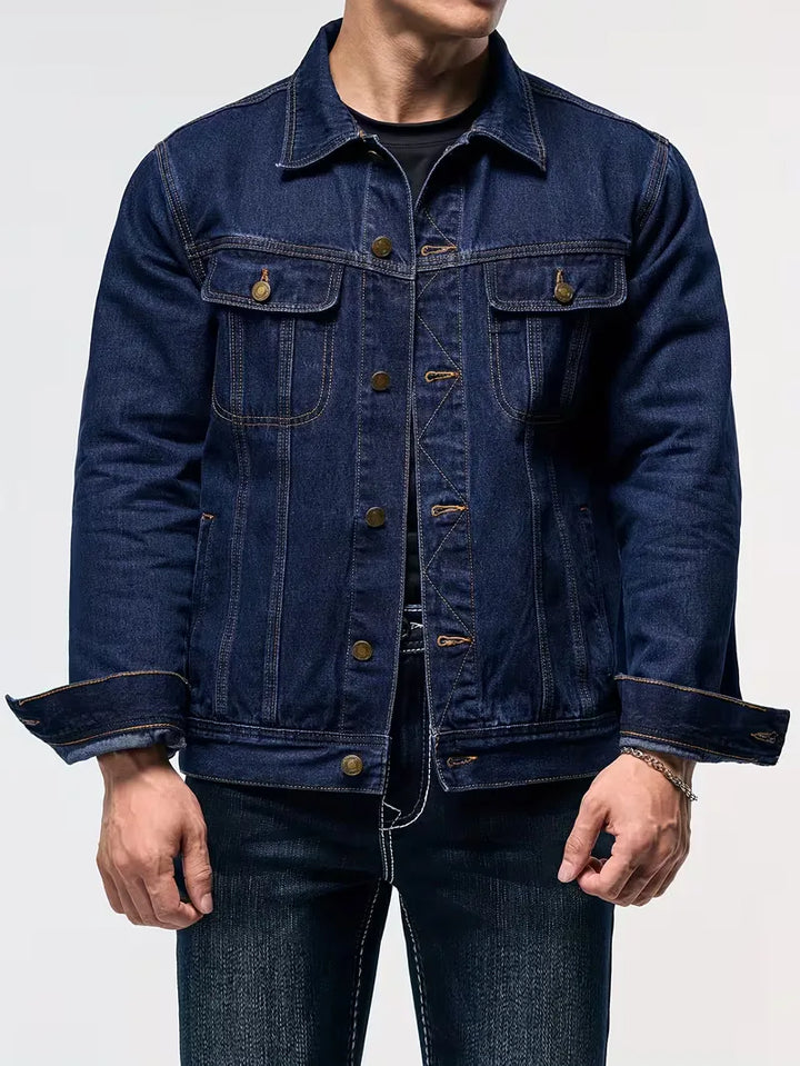 Casual heren spijkerjas, blauwe denim regular fit jas perfect voor lente en herfst.