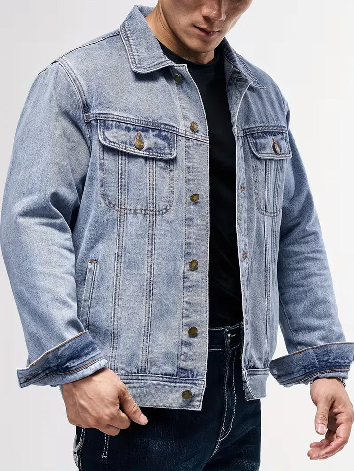 Moderne heren spijkerjas, trendy denim streetwear jas met lange mouwen voor mannen.