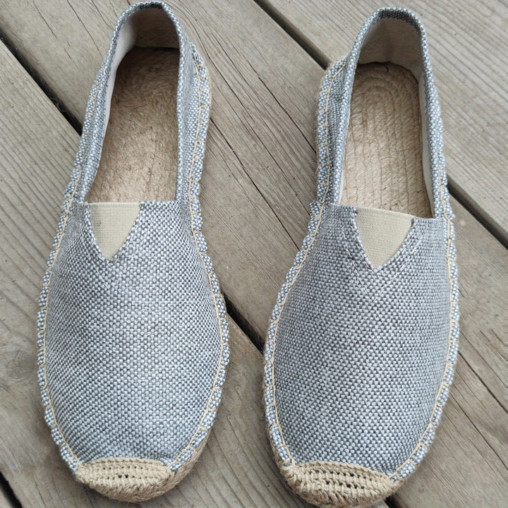 Lichtgewicht heren espadrille loafers, comfortabele zomerschoenen voor strand of stad, met slip-on gemak.