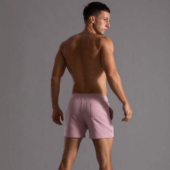 Functionele heren gym kleding: stretch shorts die niet irriteren.