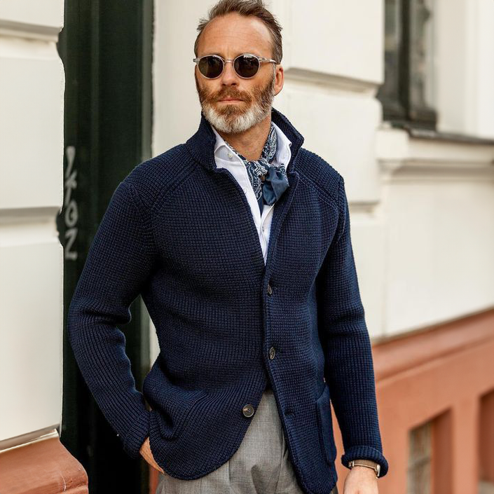 Comfortabel heren vest: gebreid, tijdloze mode voor zowel casual als zakelijk casual.