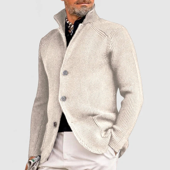Herenkleding: gebreid cardigan met klassieke pasvorm, ideaal voor een stijlvolle warme laag.