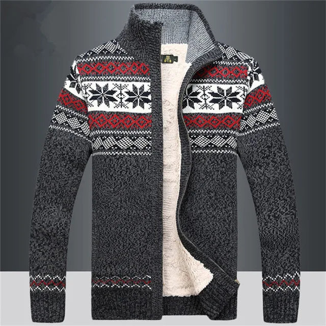 Trendy heren vest met gebreid winterpatroon, hoge ritskraag en casual look voor de herfst/wintermode.