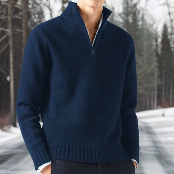 Trendy heren zippocol trui in een robuuste breistructuur, ideaal voor koude dagen.