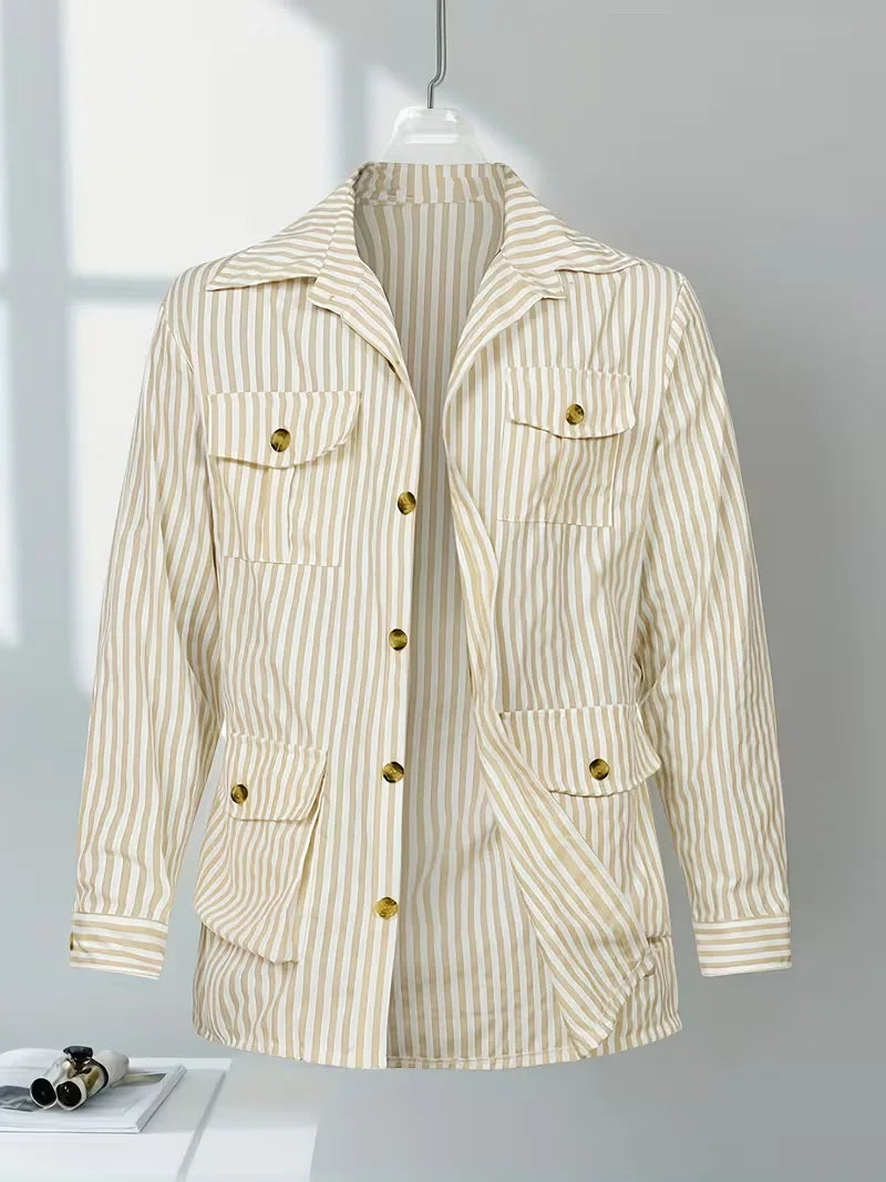 Slim fit heren overhemd met strepen, V-hals en lange mouwen; perfect voor een smart casual look.