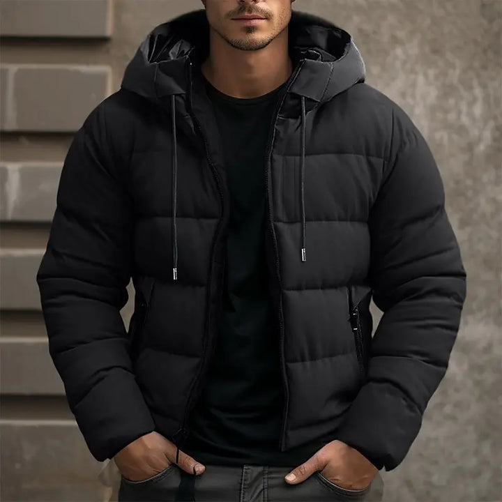 Robuuste heren winterjas Finn, gewatteerd en beschermend, ideaal voor al je outdoor avonturen in de kou.