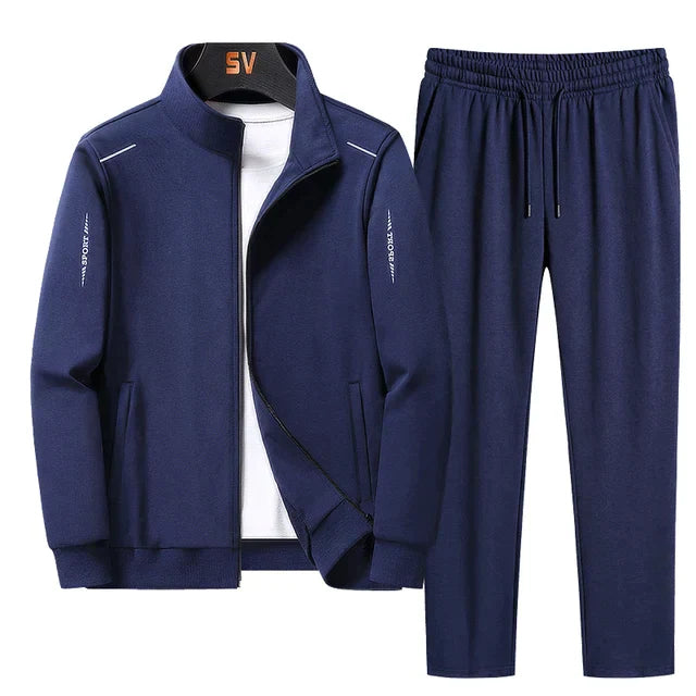 Sportief heren herfst trainingspak met comfortabele broek en bijpassende bovenkleding set. Ideaal voor vrijetijd.