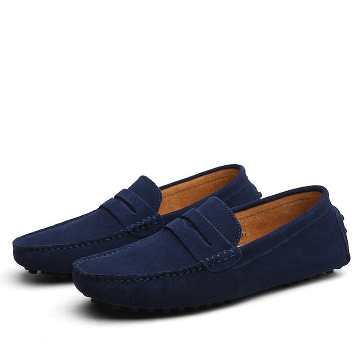 Elegante Italiaanse loafers voor heren. Combineer ze met je favoriete zomerse outfit.