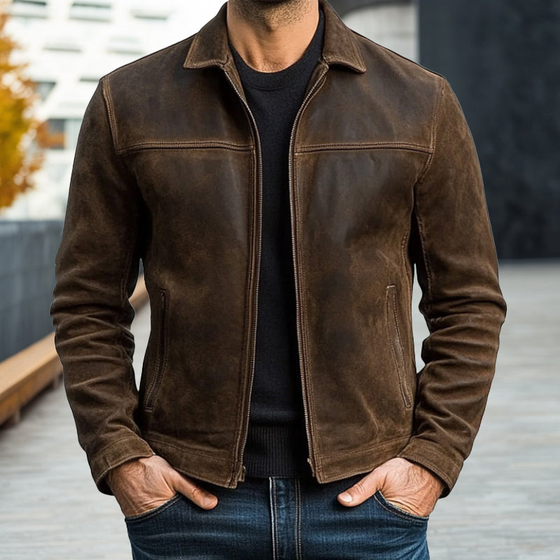 Bruin heren rits jack met omgeslagen kraag. Casual jas met slanke pasvorm, ideaal voor dagelijkse herenmode.