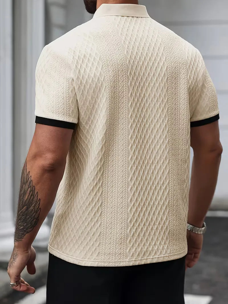 Zomerse heren jacquard polo met V-hals, korte mouwen en een ademende stof voor comfort.