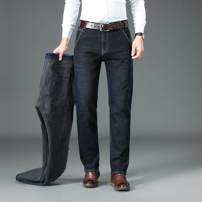 Zwarte heren jeans met rechte pijpen en warme voering. Essentieel voor winter herenkleding.