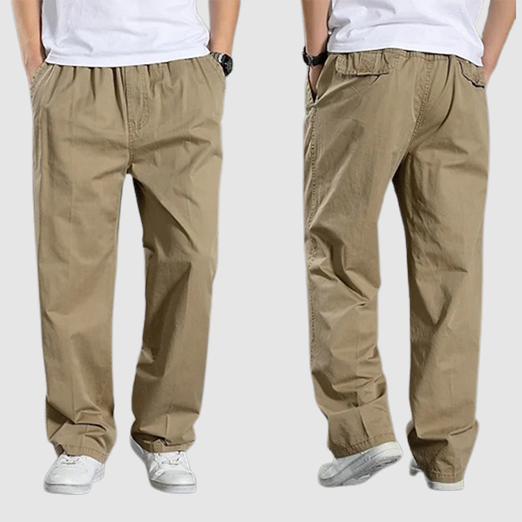 Casual heren cargobroek van katoen met rechte pijp. Duurzaam en comfortabel voor outdoor activiteiten en dagelijkse look.