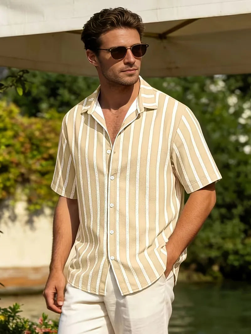 Zomers heren overhemd met verticale strepen, korte mouwen, comfortabel en trendy voor elke vakantie.