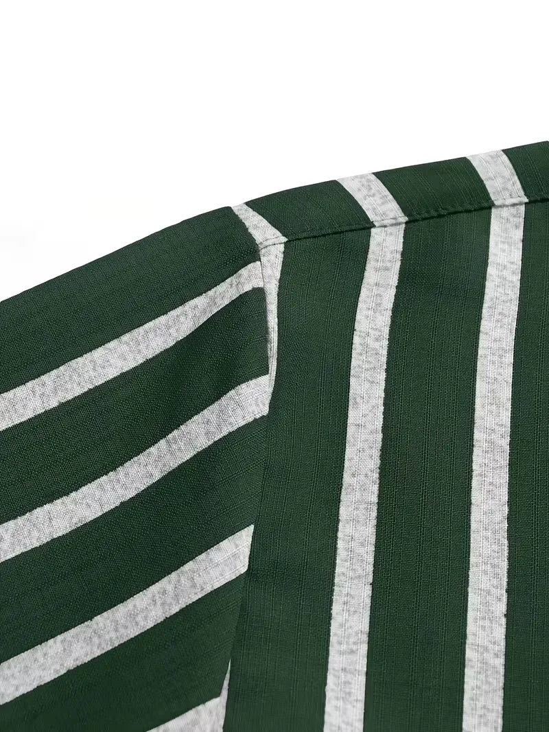 Zomers heren korte mouw overhemd, gestreept, met regular fit, trendy en comfortabel tegelijk.