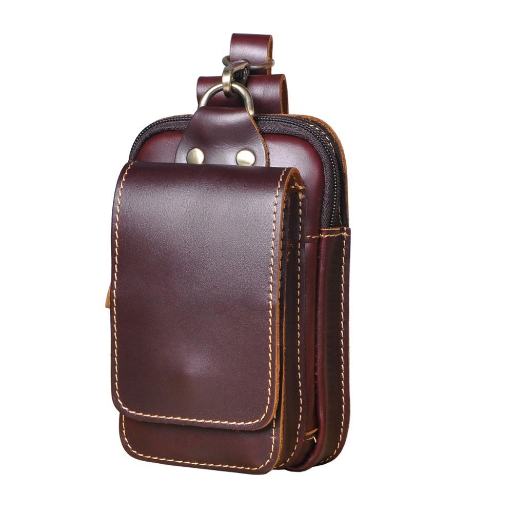 Stijlvolle donkerbruine leren heren heuptas. Praktische organizer en crossbody tas voor onderweg.