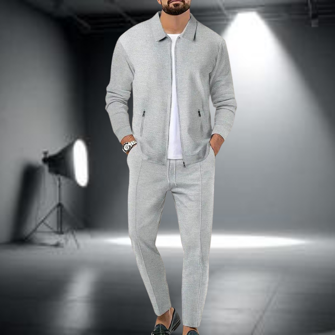 Lichtgewicht heren tracksuit jas met volledige rits, perfect voor sport en casual kleding. Comfortabele sportmode.