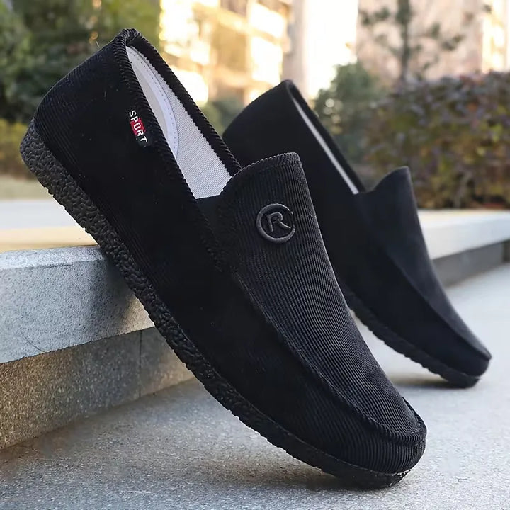 Smart casual heren loafers: de perfecte instappers voor een ontspannen doch geklede look in lente en zomer.