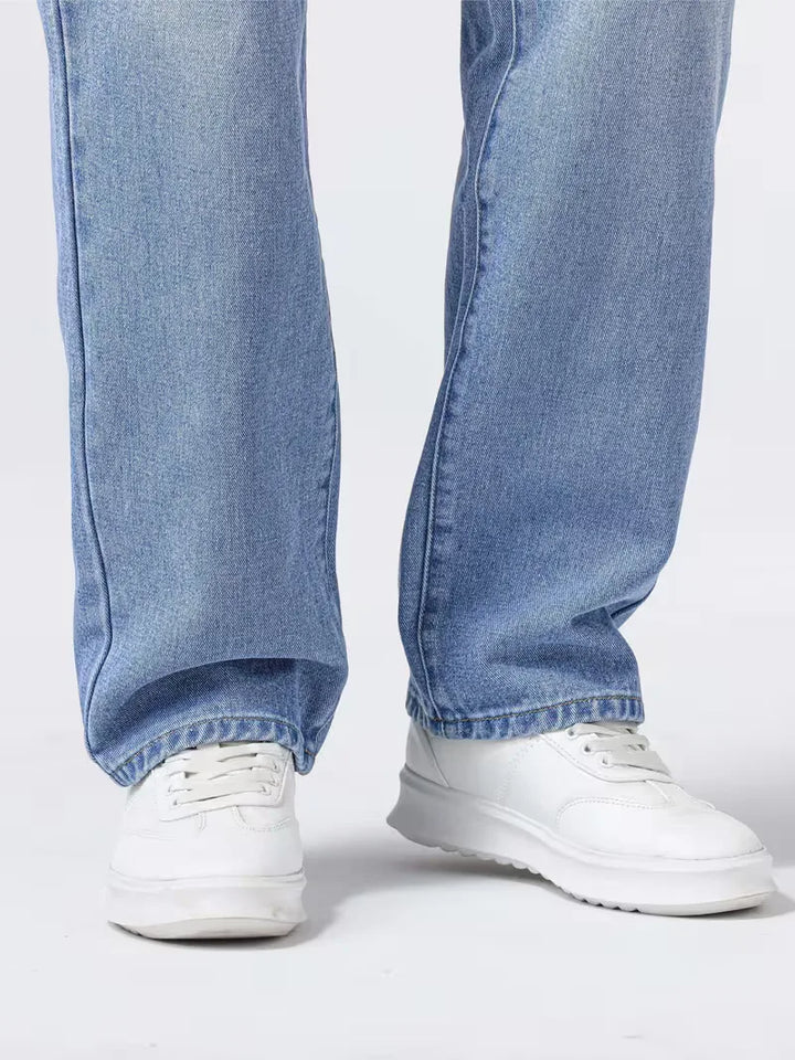 Casual blauwe heren loose fit jeans met vijf zakken en rechte pijp voor optimale functionaliteit en stijl.