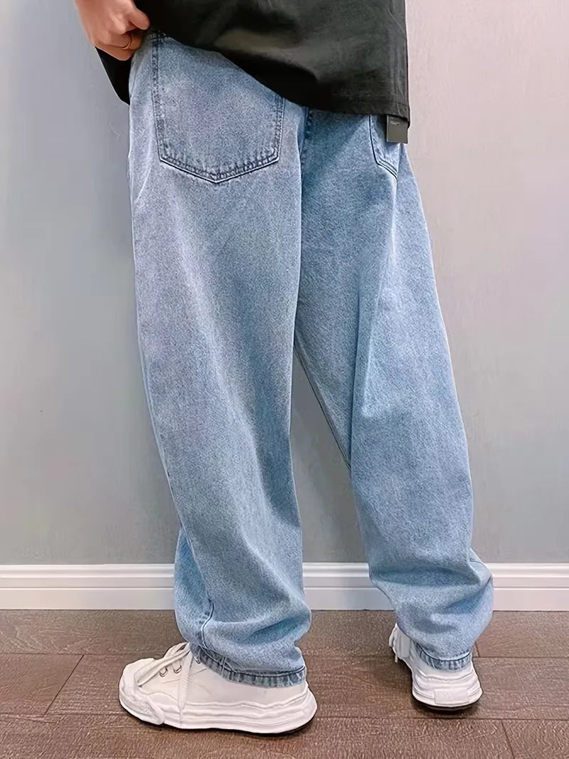 Modieuze heren loose fit jeans met wijde pijp en mid-rise, perfect voor een trendy streetwear stijl.