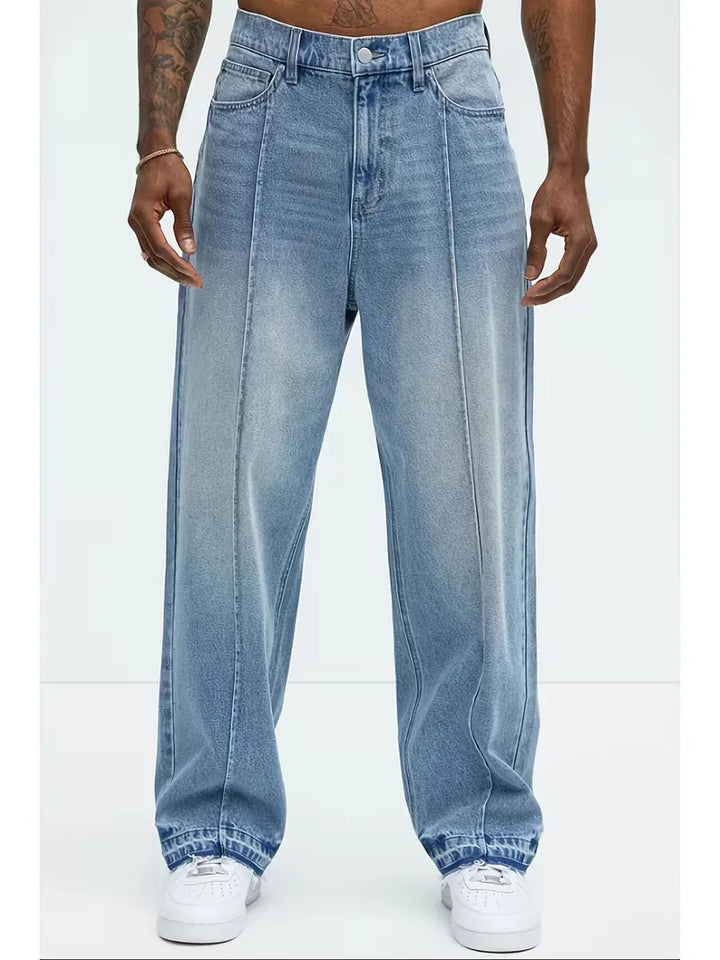 Heren loose fit jeans met wijde pasvorm in lichtblauw voor comfortabele, casual herenkleding.
