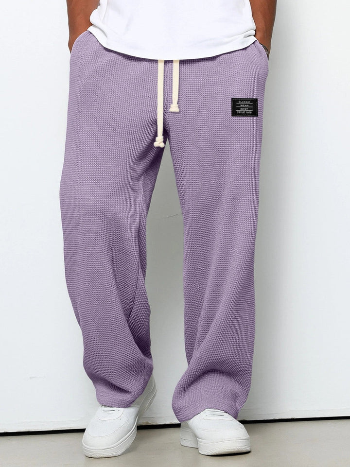 Heren Noah broek, duurzaam en comfortabel, met een moderne relaxte pasvorm voor mannen.